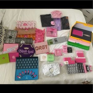 The whole lot!!! Ships out same day!